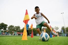 华盛顿国民在 2024 年底宣布将为其主场的每一位小球迷赠送一颗定制的棒球